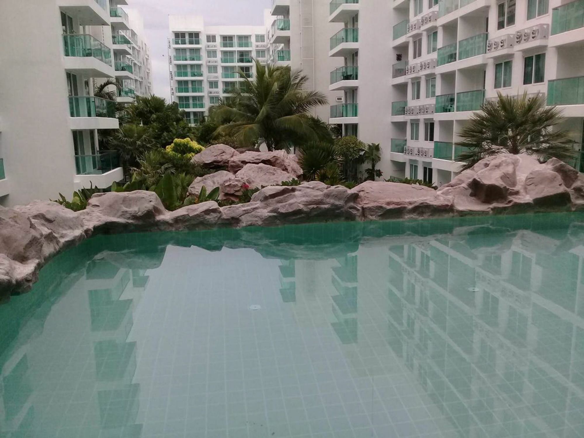Amazon Residence Condo By Wannapa Ban Nong Tabaek Esterno foto